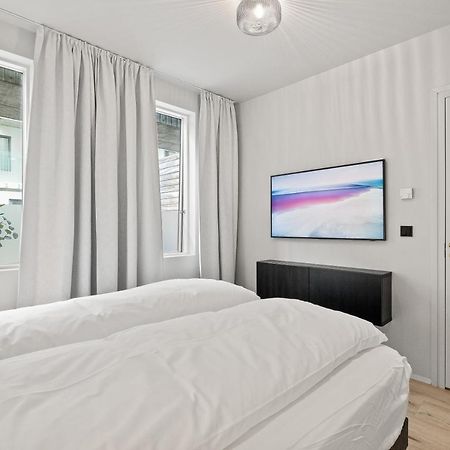 Brand New Downtown Harbor Apartment Reykjavík Buitenkant foto